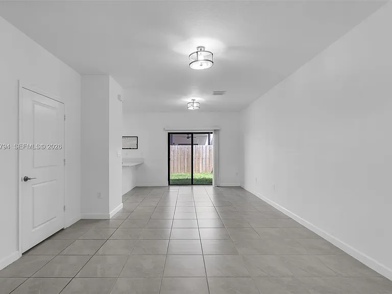 23077 SW 129th Pl — Photo 6