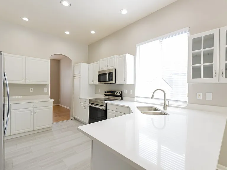 5234 E 130th Ct — Photo 9
