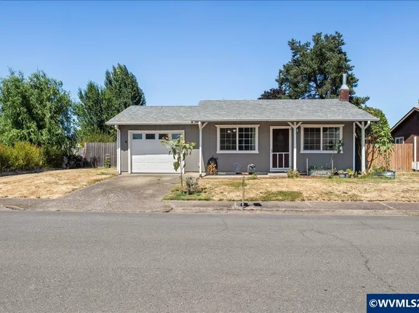 1030 Bentley St E, Monmouth, OR 97361