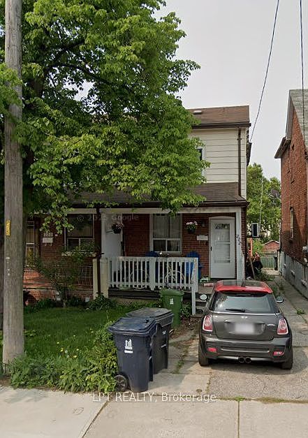 1st image of 222 Blackthorn Ave