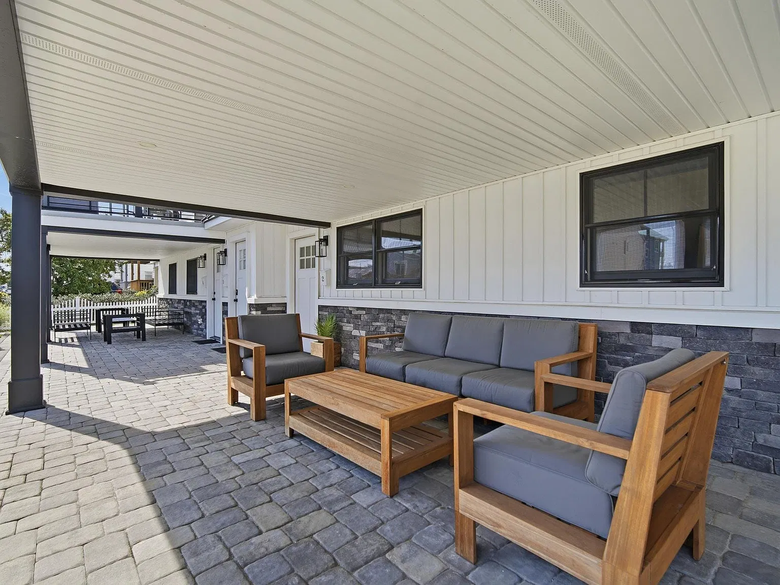 3 bed, 1.5 bath, $2,795 — Photo 3