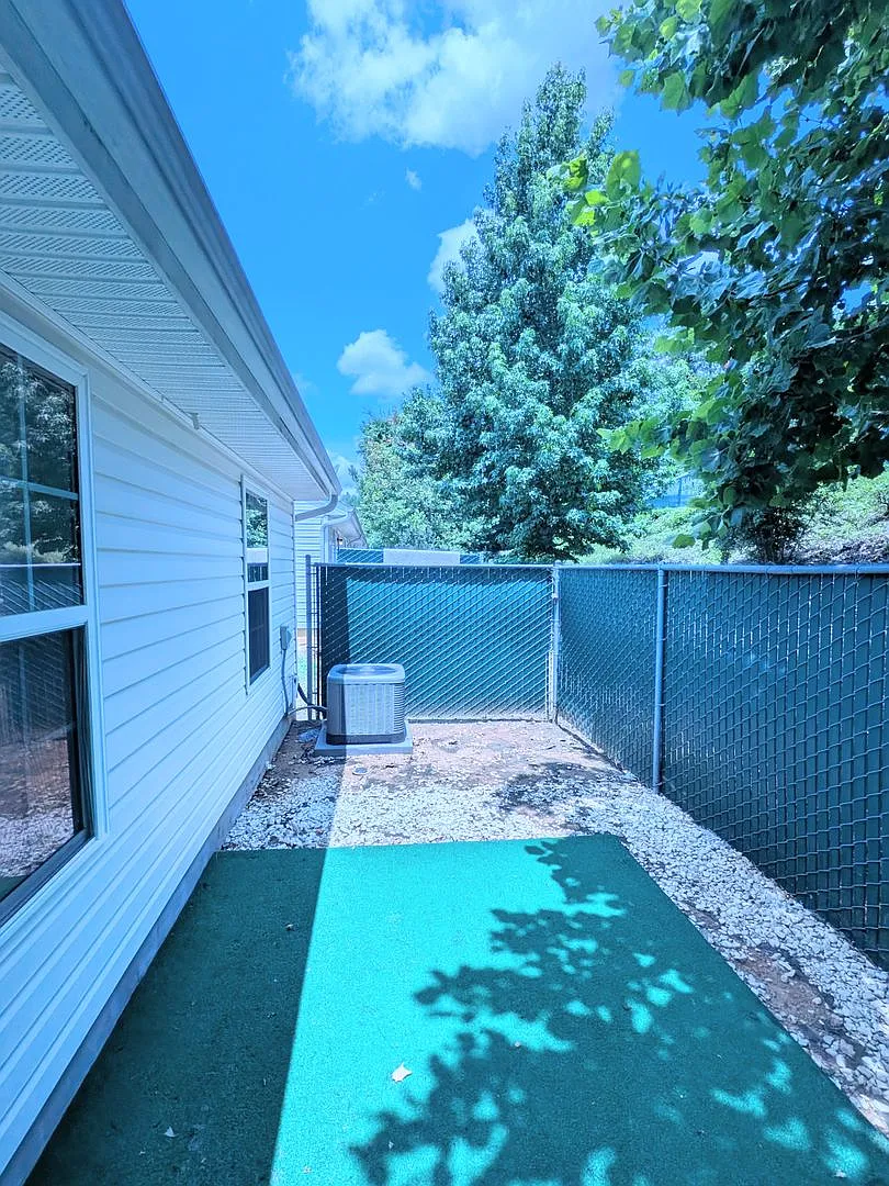 526 Edgecliff Lane Evans, Ga 30809 — Photo 2