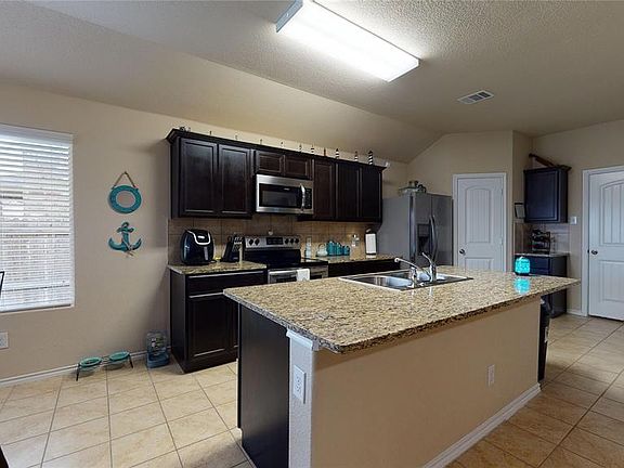 5th image of 2729 Gains Mill Dr