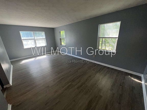 4th image of 1310 Millerwood Dr Unit 3