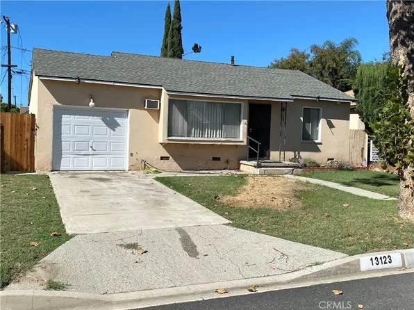 13123 Izetta Ave, Downey, CA 90242