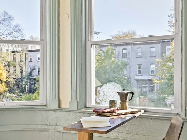 882 Park Place image 27 of 49