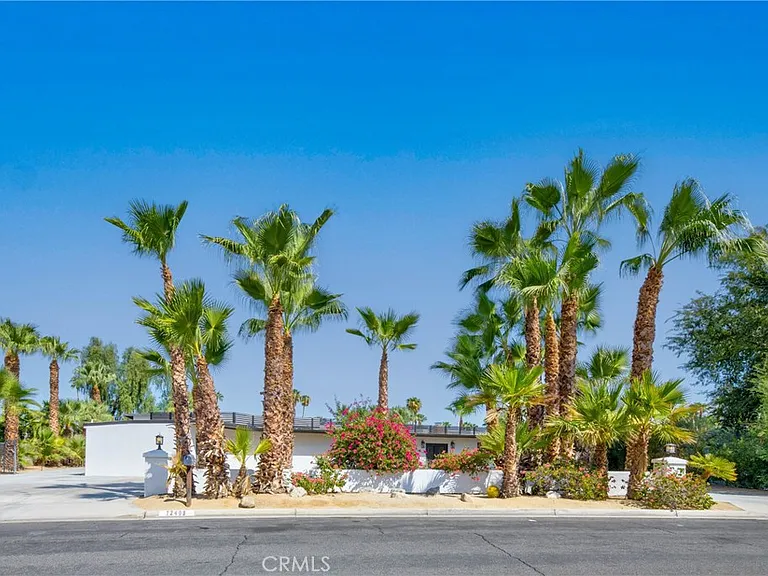 72408 Desert Dr — Photo 2