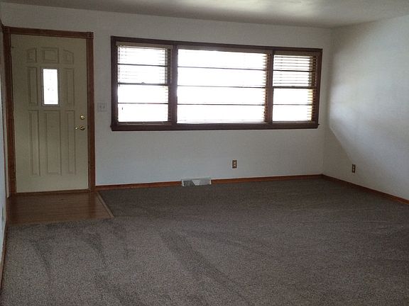 3rd image of 3811 N Walround Ln