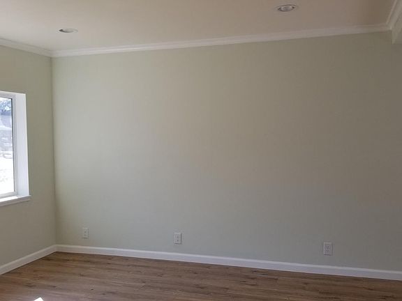 5th image of 6413 93rd St SW