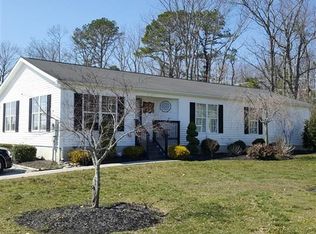 8 Fernwood Ln, Mays Landing, NJ 08330