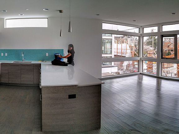 2nd image of 2005 E Denny Way Unit D