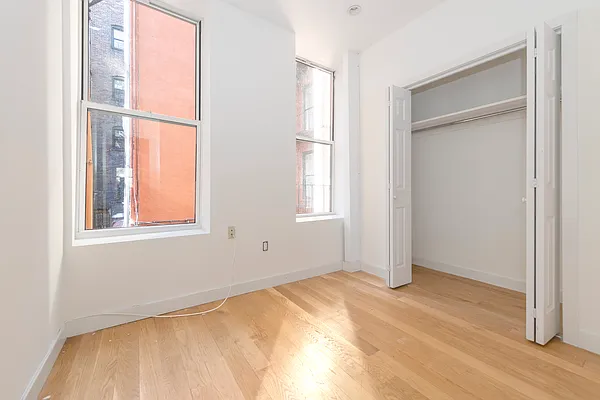 Rented by AZ REALTY NYC LLC | media 8