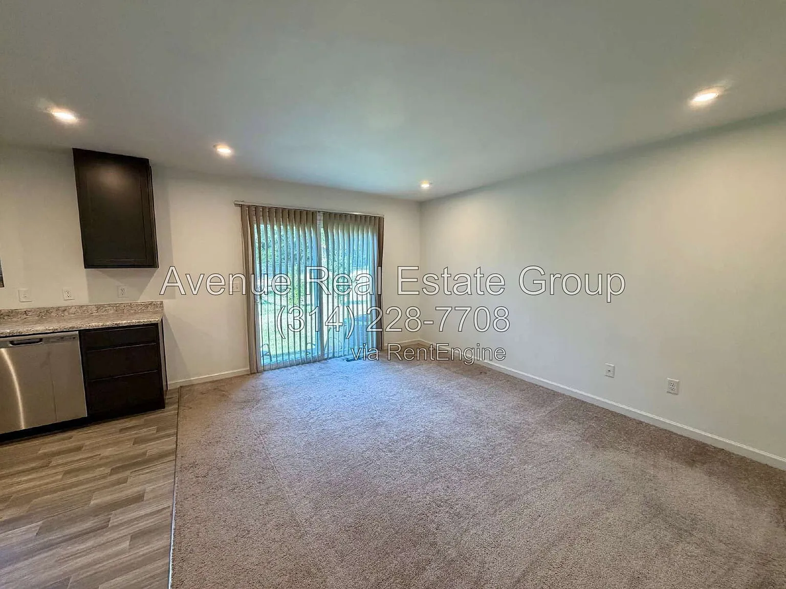 2 bed, 2.5 bath, 1363 sqft, $1,975 — Photo 4