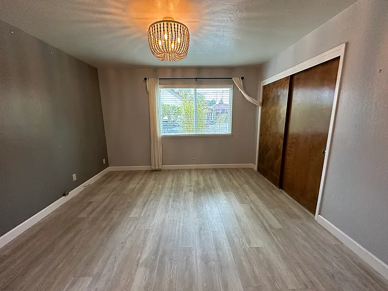 140 Doyle St #B — Photo 16