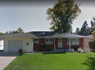 2688 New Haven St, Dubuque, IA 52001