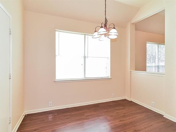 5th image of 3123 Silver Cedar Trl