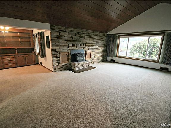 2nd image of 1225 N Washington Ave