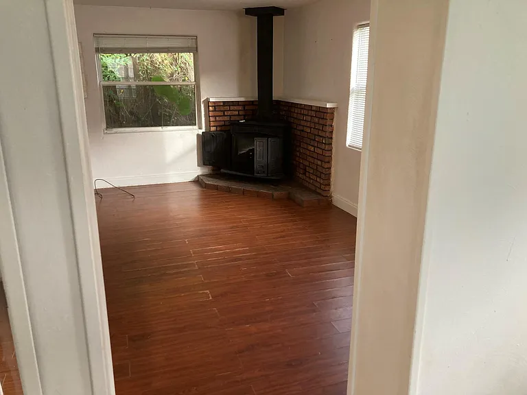 276 Cambridge Blvd — Photo 5