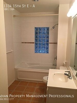 4th image of 1334 15th St E #A