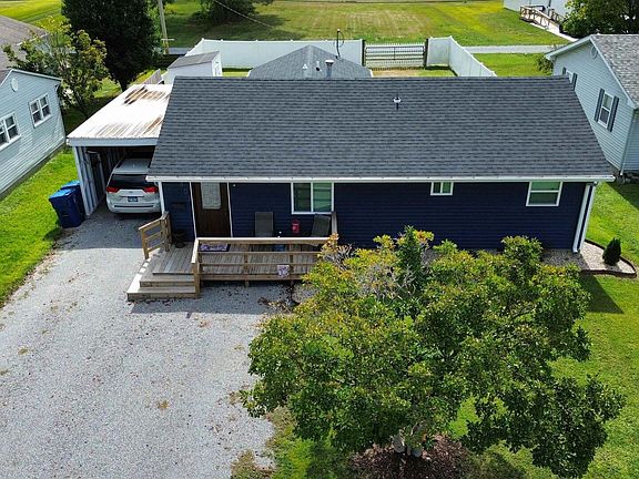 2nd image of 801 W 5th St