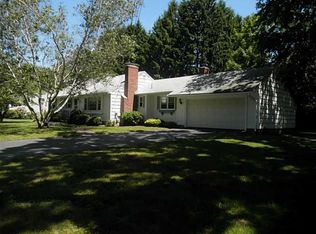34 Landmark Rd, Warwick, RI 02886