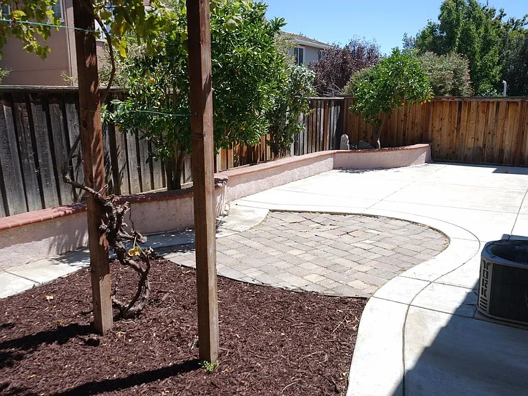 467 E Legacy Dr — Photo 21
