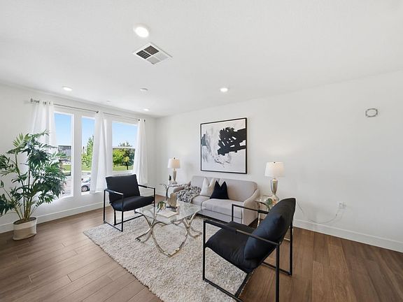 4th image of 44908 Wisdom Rd Unit 203