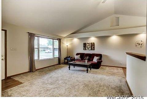 2nd image of 2520 Windsor Dr