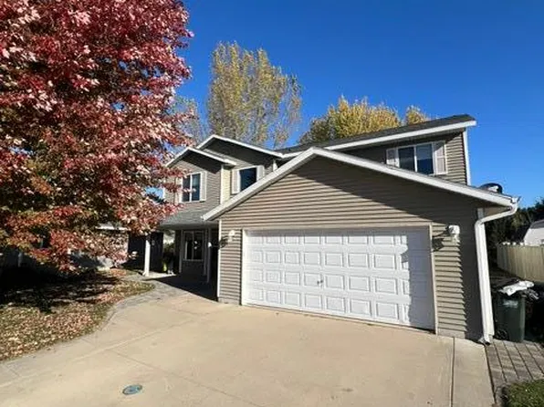 538 Meadowlark Ln, Eden Valley, MN 55329