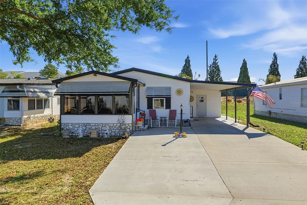 2 bed, 2.0 bath, 864 sqft, $2,000 — Photo 1