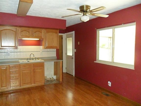 5th image of 6100 Kenberry Pl