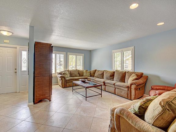 2nd image of 1124 Rainwood Cir
