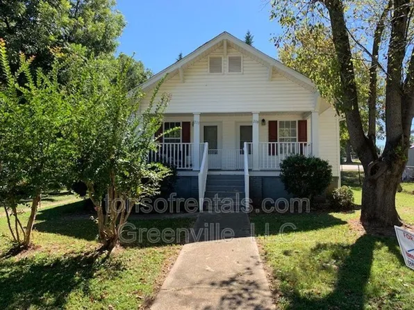 208 Church St, Wellford, SC 29385