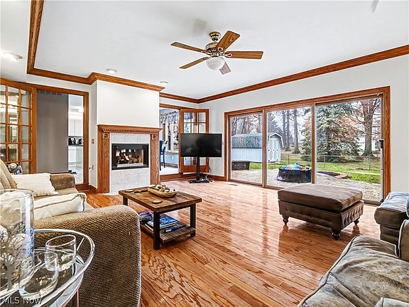 2nd image of 39315 King Edward Ct