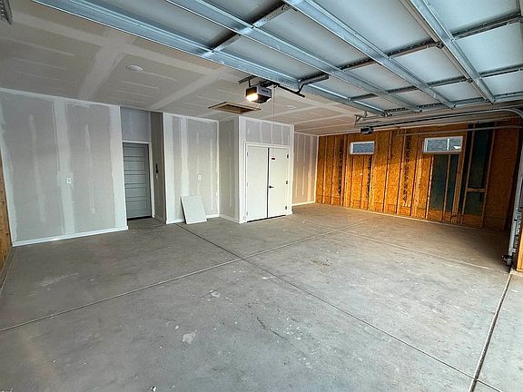 5th image of 5538 W 42nd St S