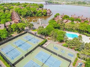 66 Harbor Ky, Secaucus, NJ 07094