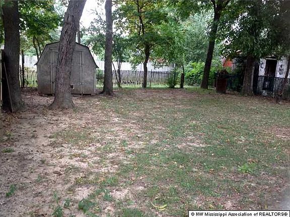 4th image of 6859 Maury Dr