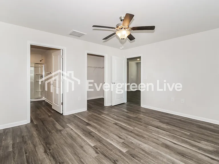 2277 Courtina Way — Photo 9