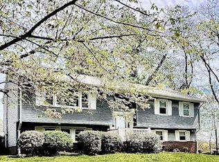 255 Hillcrest Rd, Ridgewood, NJ 07450