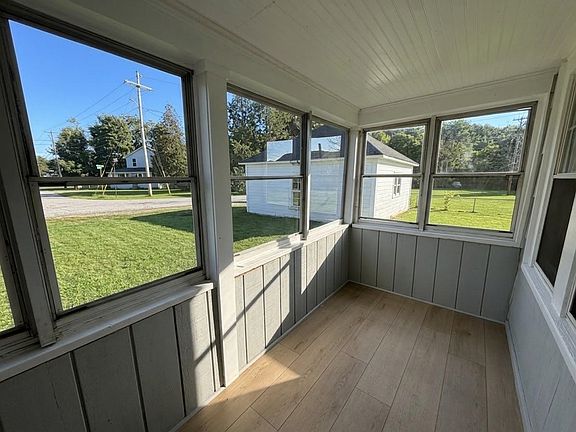 5th image of 22 Pike Avenue