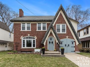 2035 Godwin Ave SE, Grand Rapids, MI 49507