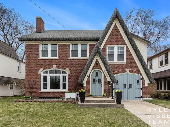 2035 Godwin Ave SE, Grand Rapids, MI 49507