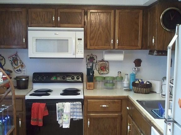 3rd image of 5566 Cabot Dr N