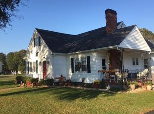 2141 Grit Rd, Hurt, VA 24563