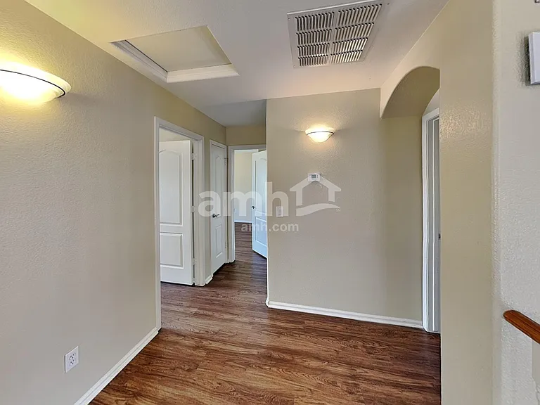 8409 S 50th Ln — Photo 21