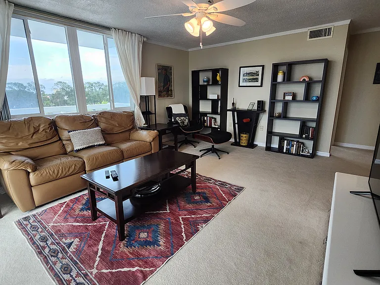 925 N Halifax Ave #303 — Photo 5