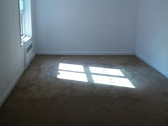 2nd image of 14035 Burden Cres APT 408