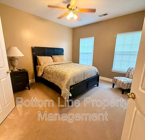 8045 Talcott Dr — Photo 35
