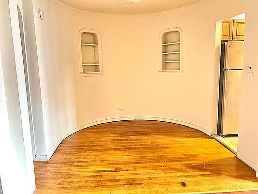 3rd image of 6864 Yellowstone Blvd APT B58