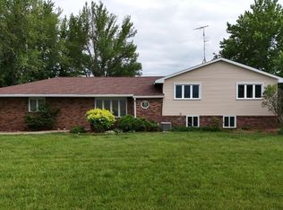 56108 839th Rd, Norfolk, NE 68701